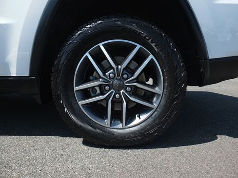 Used 2021 Jeep Grand Cherokee Limited w/ Luxury Group II RWD image 10