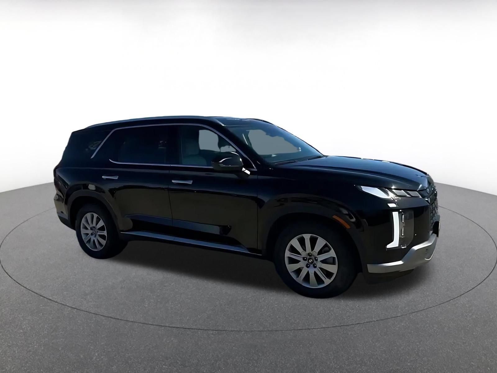Used 2025 Hyundai Palisade SEL AWD/4WD image 2