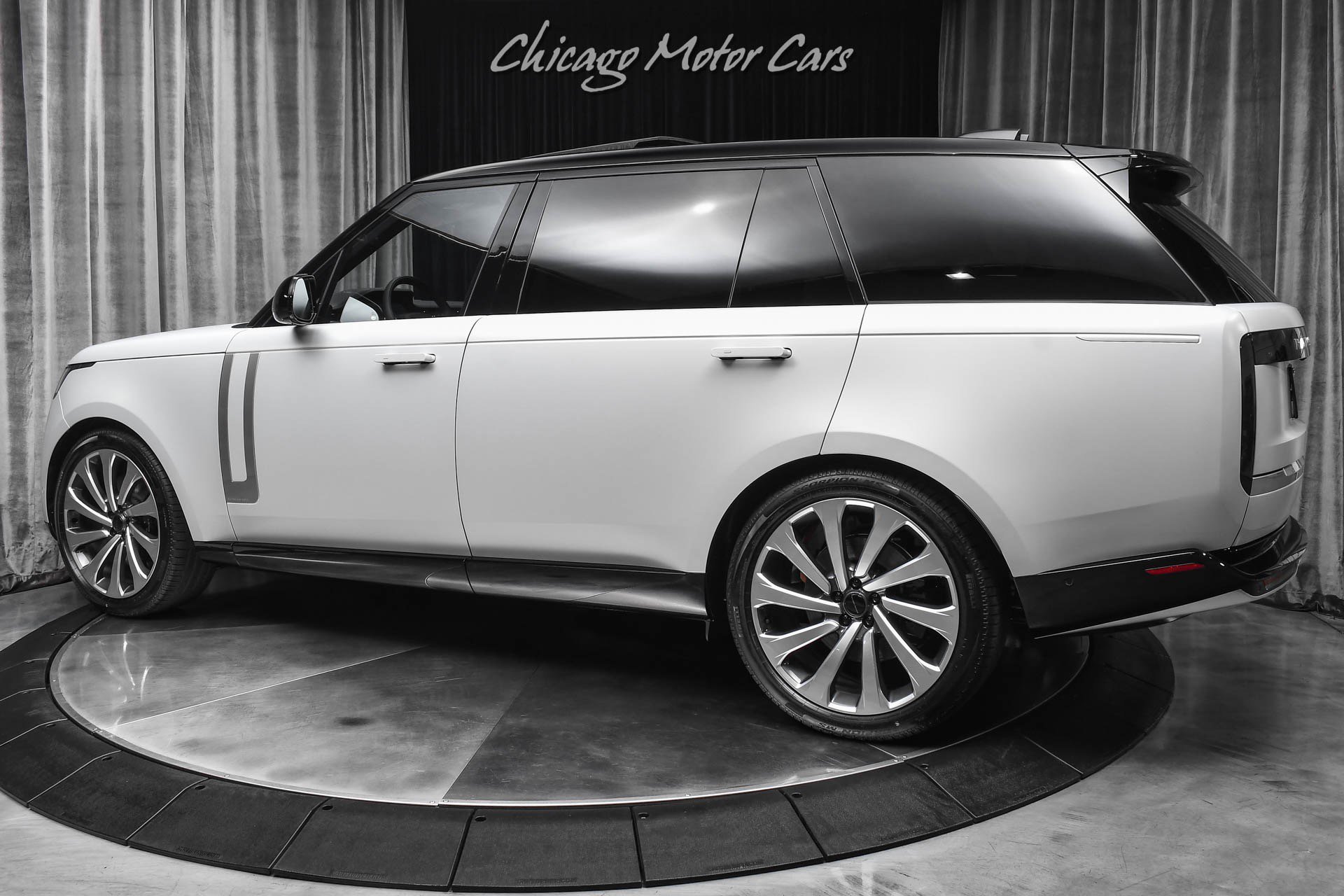 Used 2026 Land Rover Range Rover Long Wheelbase Autobiography AWD/4WD image 3