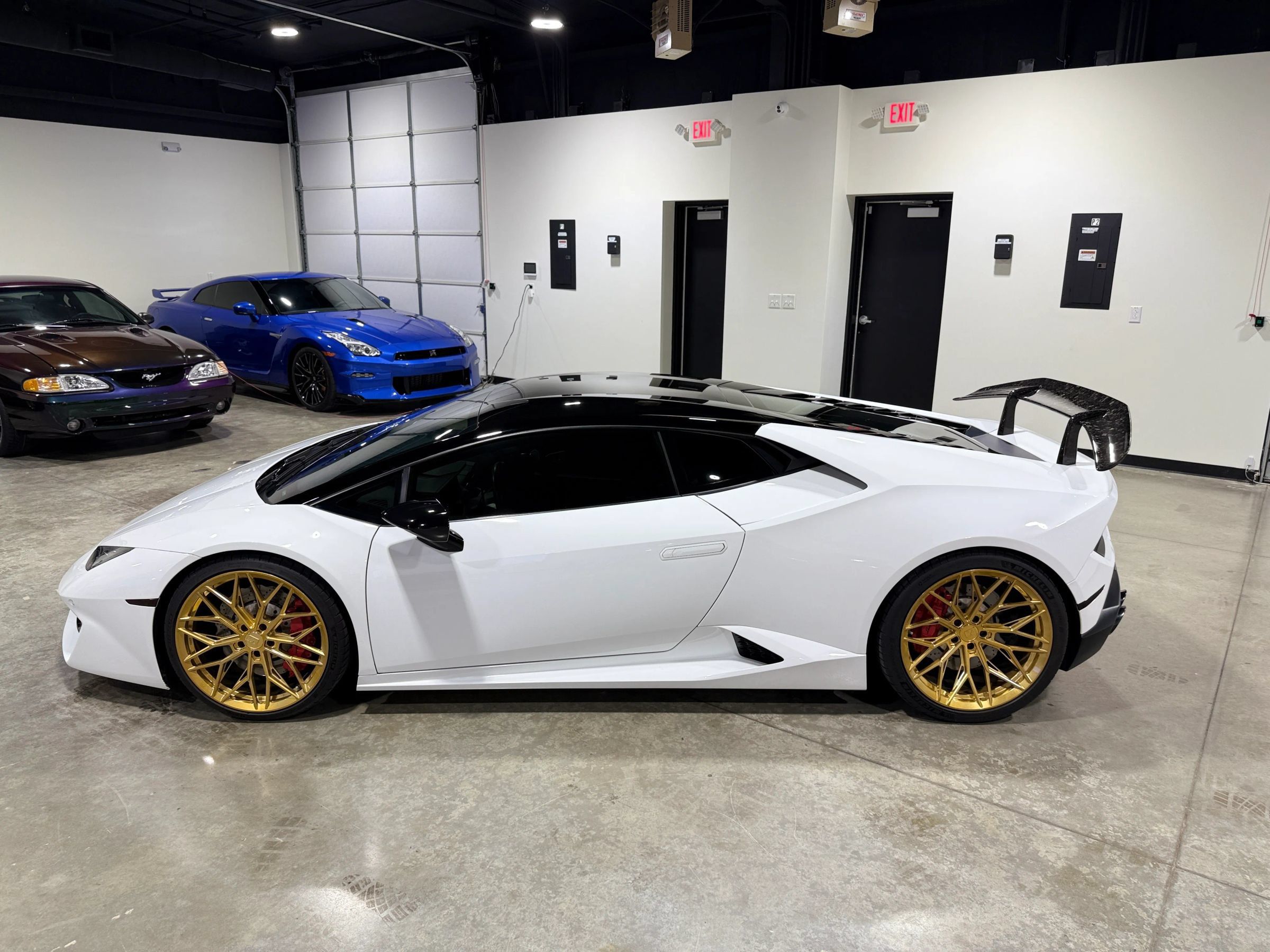Used 2017 Lamborghini Huracan LP 580-2 RWD image 8