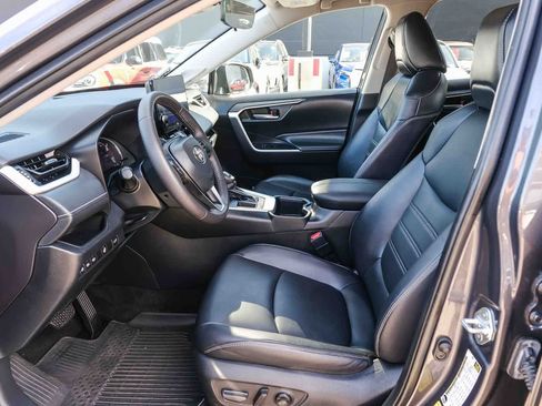 Used 2023 Toyota RAV4 XLE Premium FWD image 19