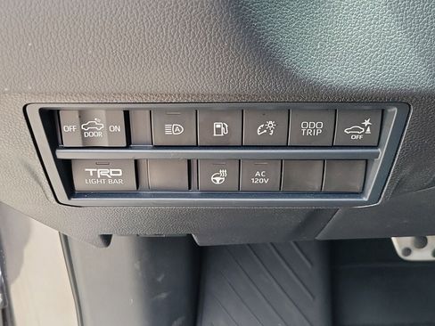 Used 2025 Toyota Tundra TRD Pro AWD/4WD image 31