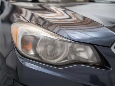 Used 2012 Subaru Impreza 2.0i Premium w/ All-Weather Pkg AWD/4WD image 11