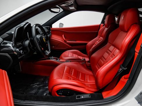 Used 2015 Ferrari 458 Italia Coupe image 39