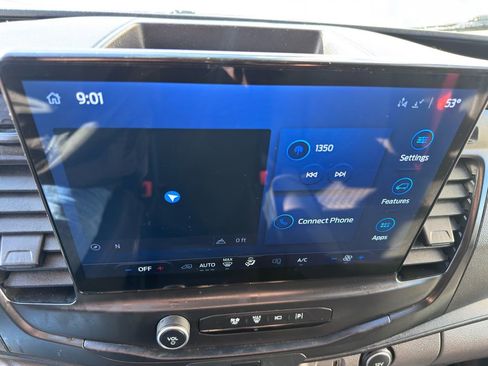 Used 2022 Ford E-Transit 148 High Roof Extended image 20