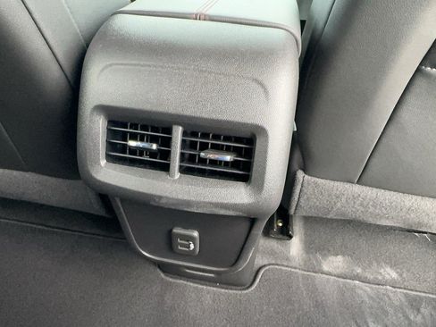 Certified 2023 Chevrolet Equinox RS w/ RS Leather Package AWD/4WD image 11