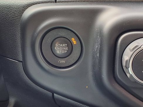 Used 2023 Jeep Wrangler Unlimited Sport AWD/4WD image 16