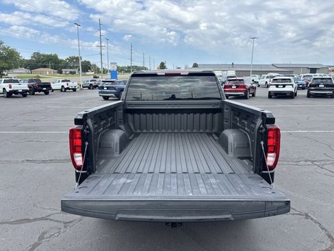 Used 2023 GMC Sierra 1500 Pro w/ Pro Value Package image 5