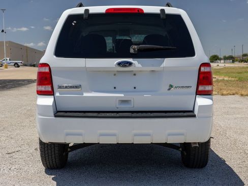 Used 2011 Ford Escape 2WD Hybrid image 6