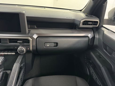 Used 2025 Toyota 4Runner TRD Off-Road image 15