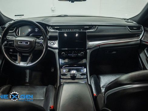 Used 2021 Jeep Grand Cherokee L Overland w/ Luxury Tech Group IV image 31