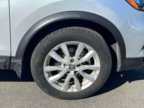 Used 2022 Nissan Rogue Sport S image 10