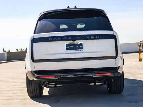 New 2025 Land Rover Range Rover SE image 5