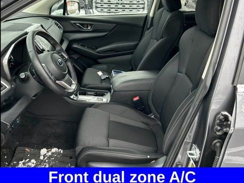 Used 2023 Subaru Ascent Premium w/ Convenience Package image 5