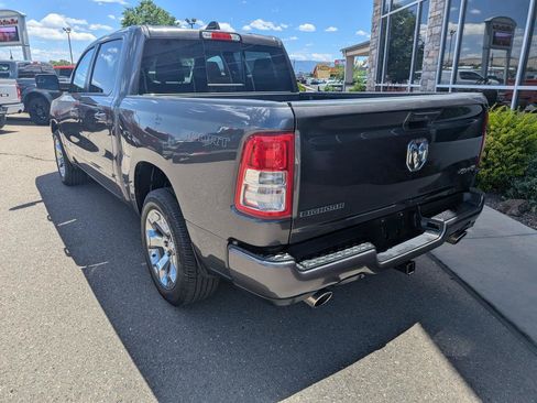 Used 2022 RAM 1500 Big Horn AWD/4WD image 3