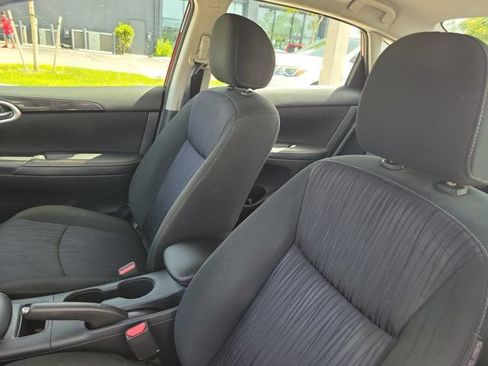 Used 2019 Nissan Sentra SV w/ Special Edition Package FWD image 19