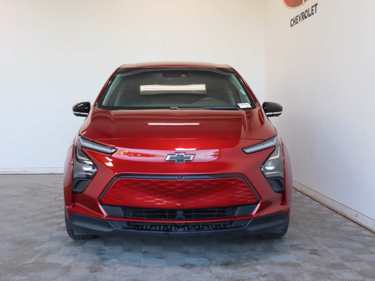 Used 2022 Chevrolet Bolt LT FWD image 2