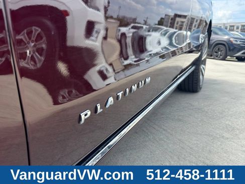 Used 2021 Ford Expedition Max Platinum AWD/4WD image 3