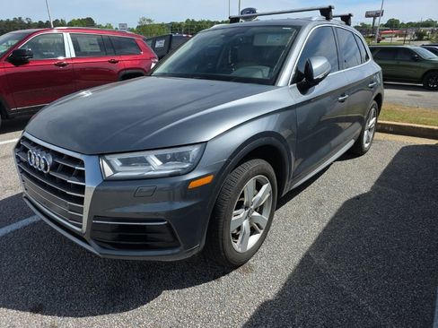 Used 2018 Audi Q5 2.0T Premium Plus w/ Premium Plus Package image 1