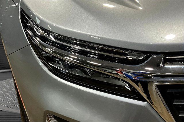 Used 2023 Chevrolet Equinox LT FWD image 30