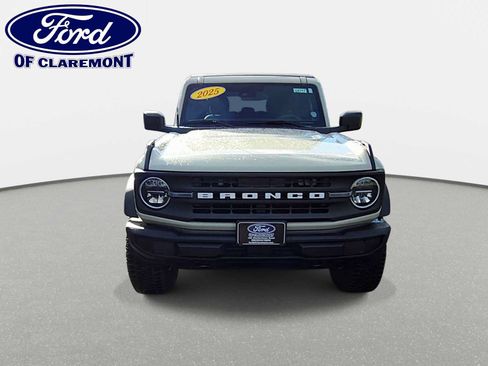 Used 2025 Ford Bronco 4-Door w/ Sasquatch Package AWD/4WD image 3