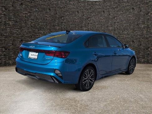 Used 2024 Kia Forte GT-Line w/ GT-Line Premium Package image 7