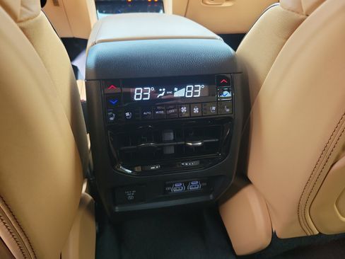 Used 2025 Jeep Grand Cherokee L Summit AWD/4WD image 11