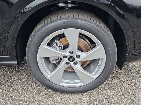 New 2025 Audi Q5 Premium Plus image 4