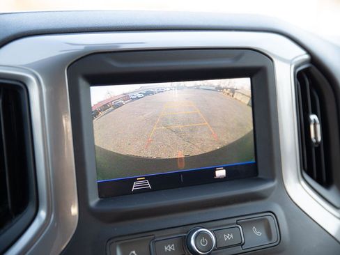 Used 2021 Chevrolet Silverado 1500 Custom Trail Boss image 15