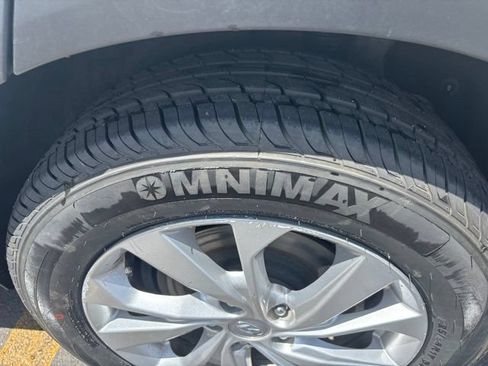 Used 2020 Hyundai Tucson SE AWD/4WD image 16