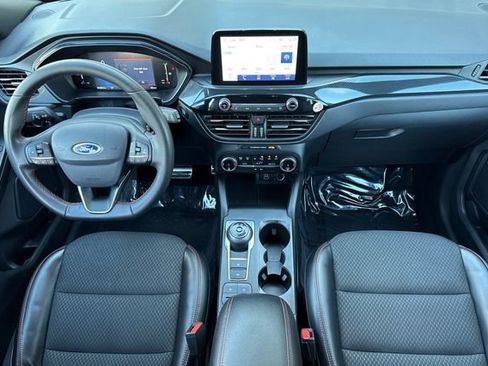 Used 2024 Ford Escape ST-Line image 15