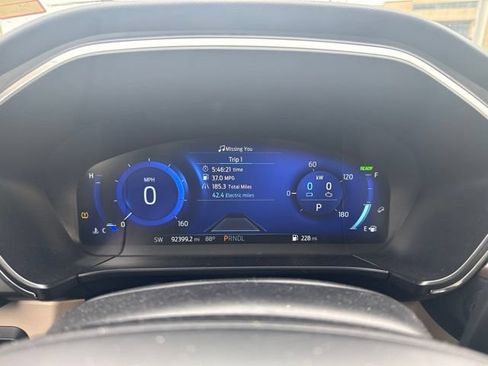 Used 2020 Ford Escape Titanium FWD image 12