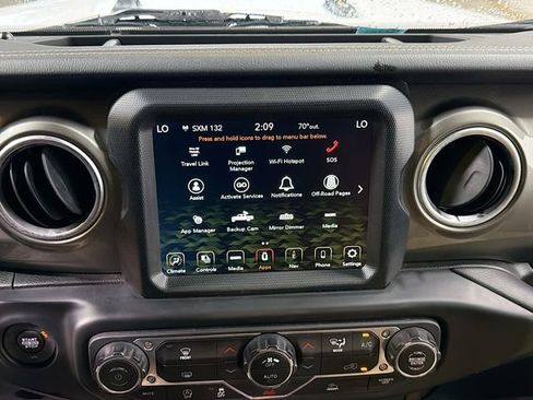 Used 2023 Jeep Gladiator Overland image 29