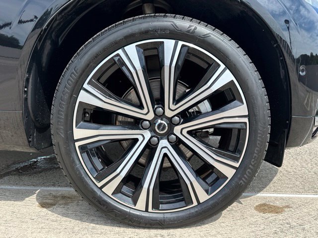 Certified 2023 Volvo XC60 B5 Ultimate w/ Climate Package AWD/4WD image 11