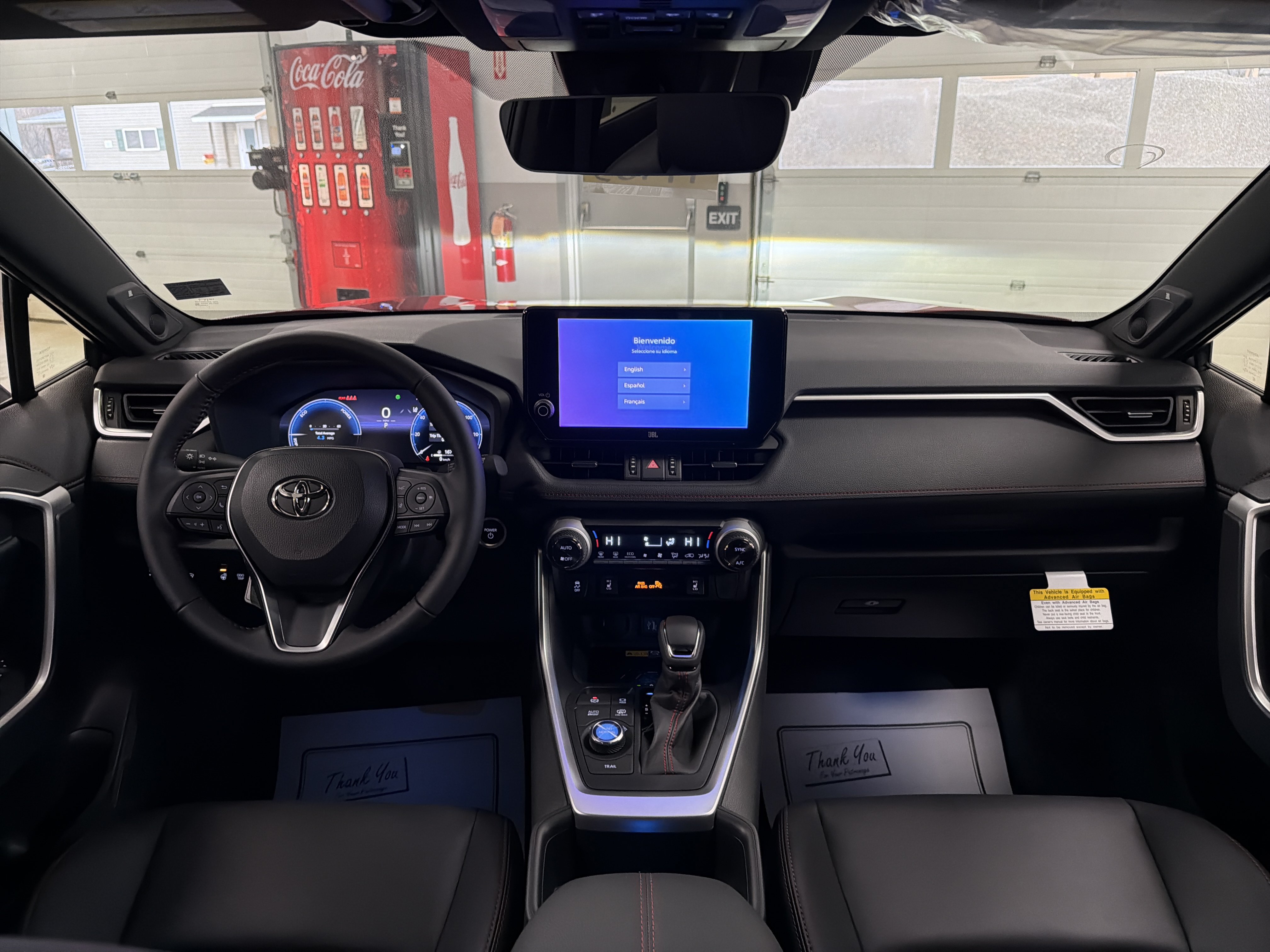 New 2025 Toyota RAV4 XSE w/ Weather Package AWD/4WD image 15