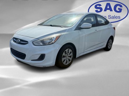 Used 2016 Hyundai Accent SE image 5