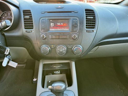Used 2015 Kia Forte EX w/ UVO Package W/17" Alloys image 22