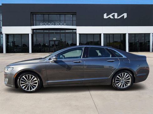 Used 2019 Lincoln MKZ Reserve image 4