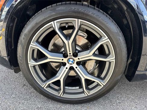 Used 2021 BMW X5 sDrive40i w/ M Sport Package image 9