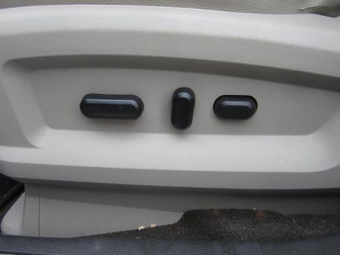 Used 2013 Ford Edge Limited w/ Vision Pkg image 14