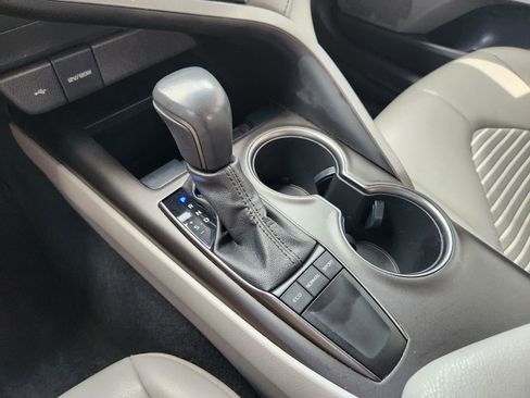 Used 2023 Toyota Camry SE image 29