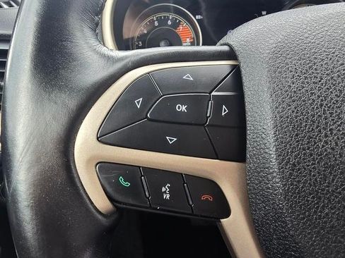 Used 2018 Jeep Cherokee Limited w/ Trailer Tow Group AWD/4WD image 22