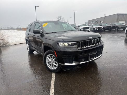 Used 2023 Jeep Grand Cherokee L Laredo image 1