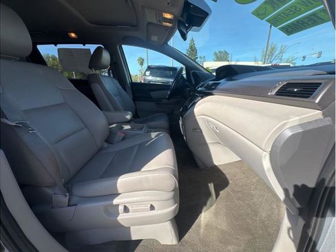Used 2017 Honda Odyssey EX-L image 11