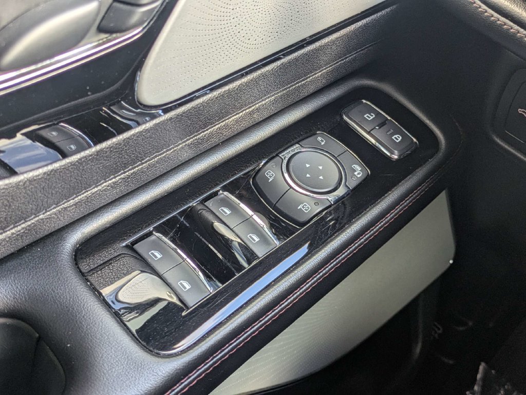 Used 2022 Lincoln Aviator Reserve w/ Equipment Group 201A AWD/4WD image 38