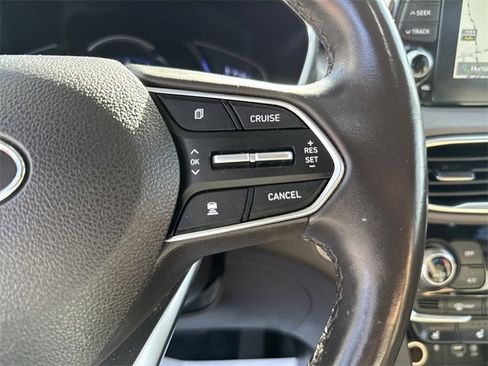 Used 2019 Hyundai Santa Fe FWD image 16