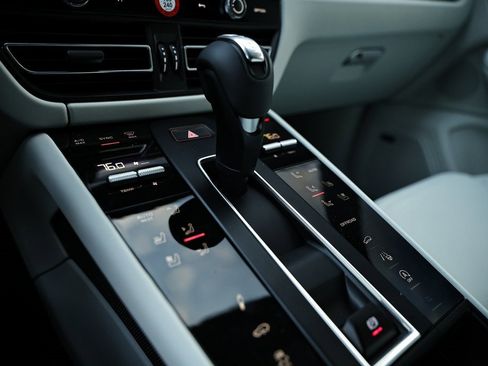 New 2026 Porsche Macan S image 41