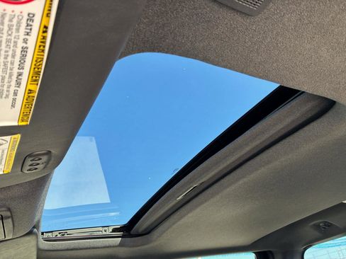 Used 2015 Ford F250 Platinum w/ FX4 Off-Road Package image 12