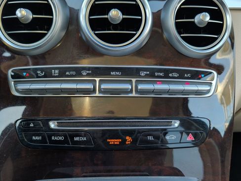 Used 2018 Mercedes-Benz GLC 300 image 22