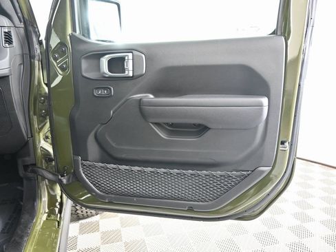 Used 2024 Jeep Wrangler Unlimited Rubicon 4xe w/ Technology Group image 13